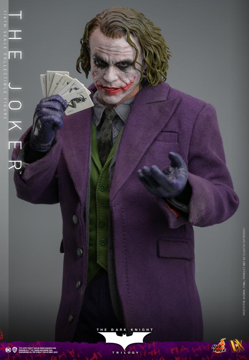 The Joker Hot Toys sixth scale figure