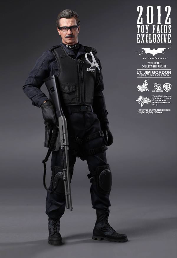 Lt. Jim Gordon (S.W.A.T. Suit Version) Hot Toys sixth scale figure