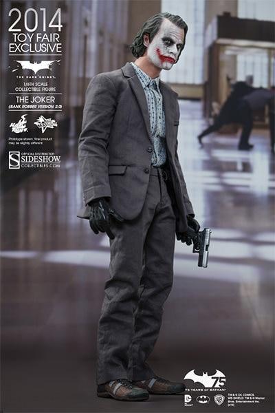 The Joker Hot Toys sixth scale figure