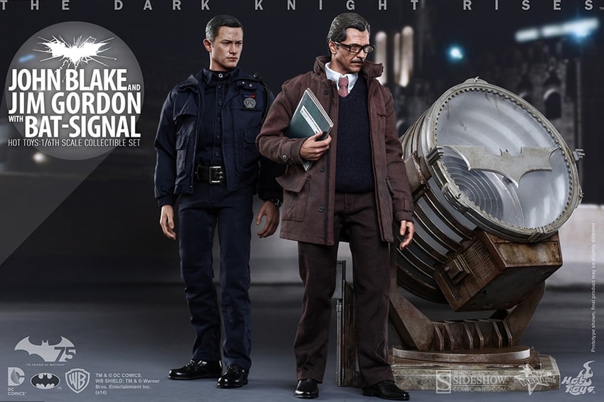 John Blake & Jim Gordon with Bat-Signal Hot Toys sixth scale figure