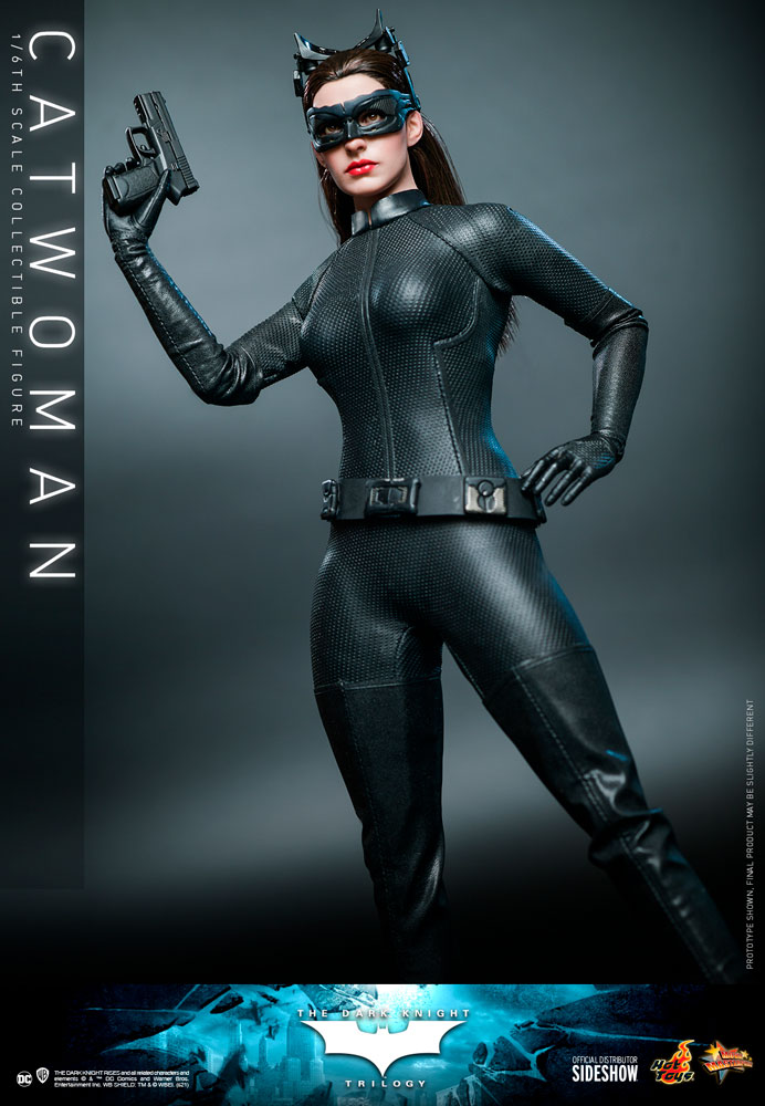 Catwoman Hot Toys sixth scale figure