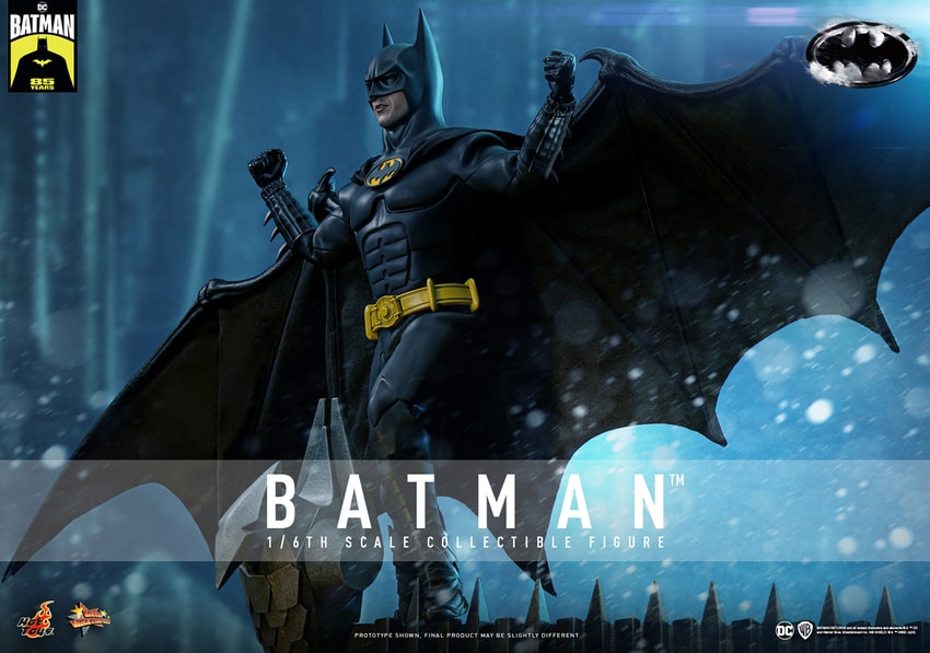 Batman (Deluxe Version) Hot Toys sixth scale figure