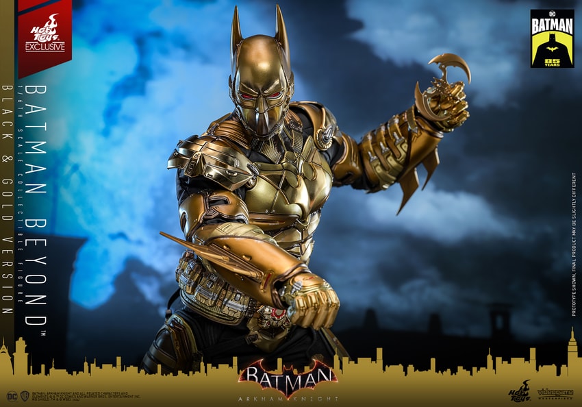 Batman Beyond (Black & Gold Version) Hot Toys sixth scale figure