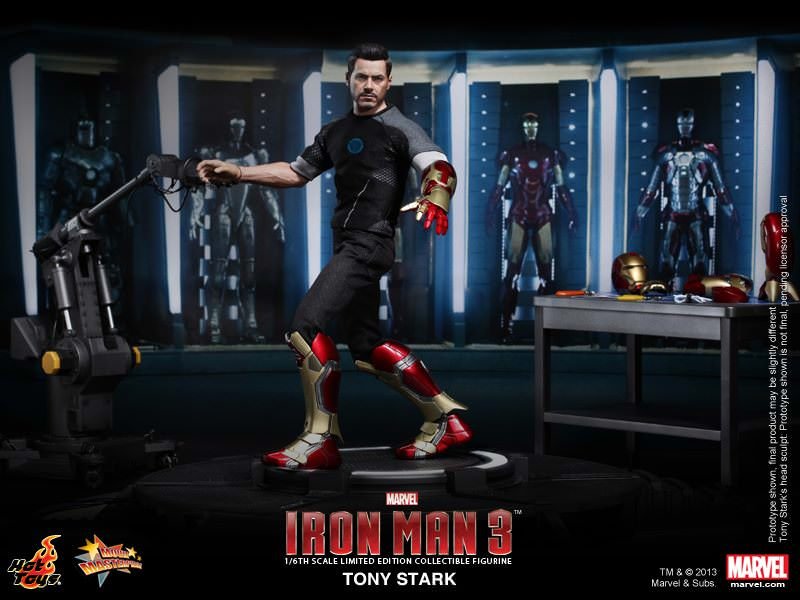 Tony Stark Hot Toys sixth scale figure