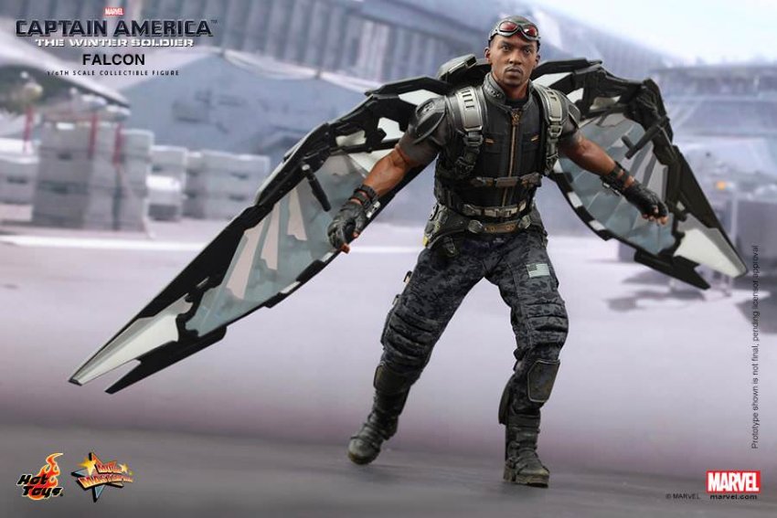 Falcon Hot Toys sixth scale figure