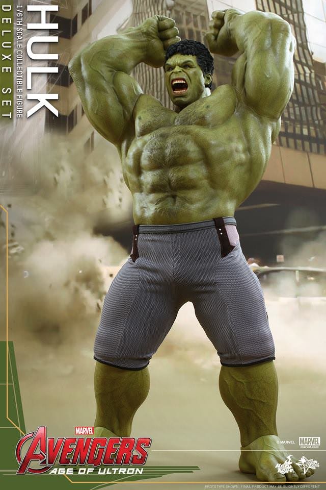 Hulk Deluxe Hot Toys sixth scale figure