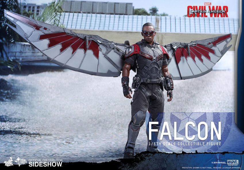 Falcon Hot Toys sixth scale figure