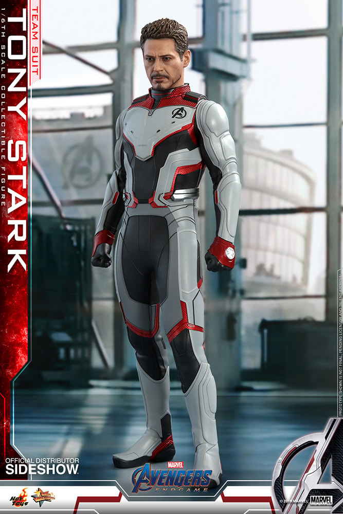 Tony Stark Team Suit Hot Toys sixth scale figure