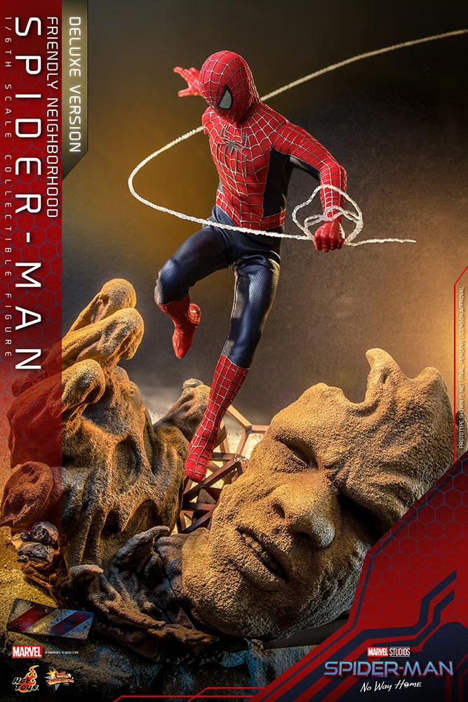 Friendly Neighborhood Spider-Man Hot Toys sixth scale figure