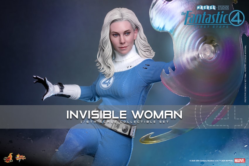 Invisible Woman Hot Toys sixth scale figure