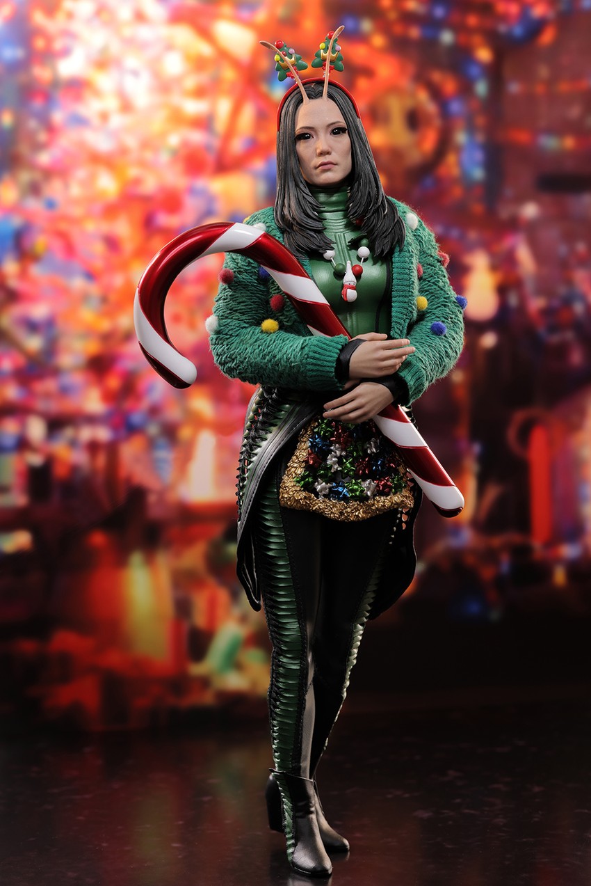 Mantis Hot Toys sixth scale figure